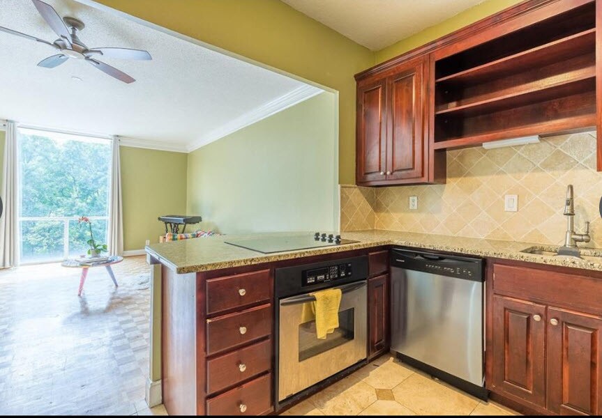 Primary Photo - 130 26th St NW
