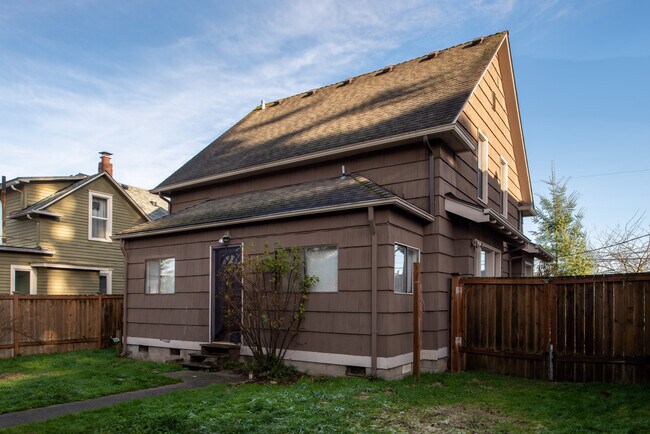Building Photo - 3830 High St