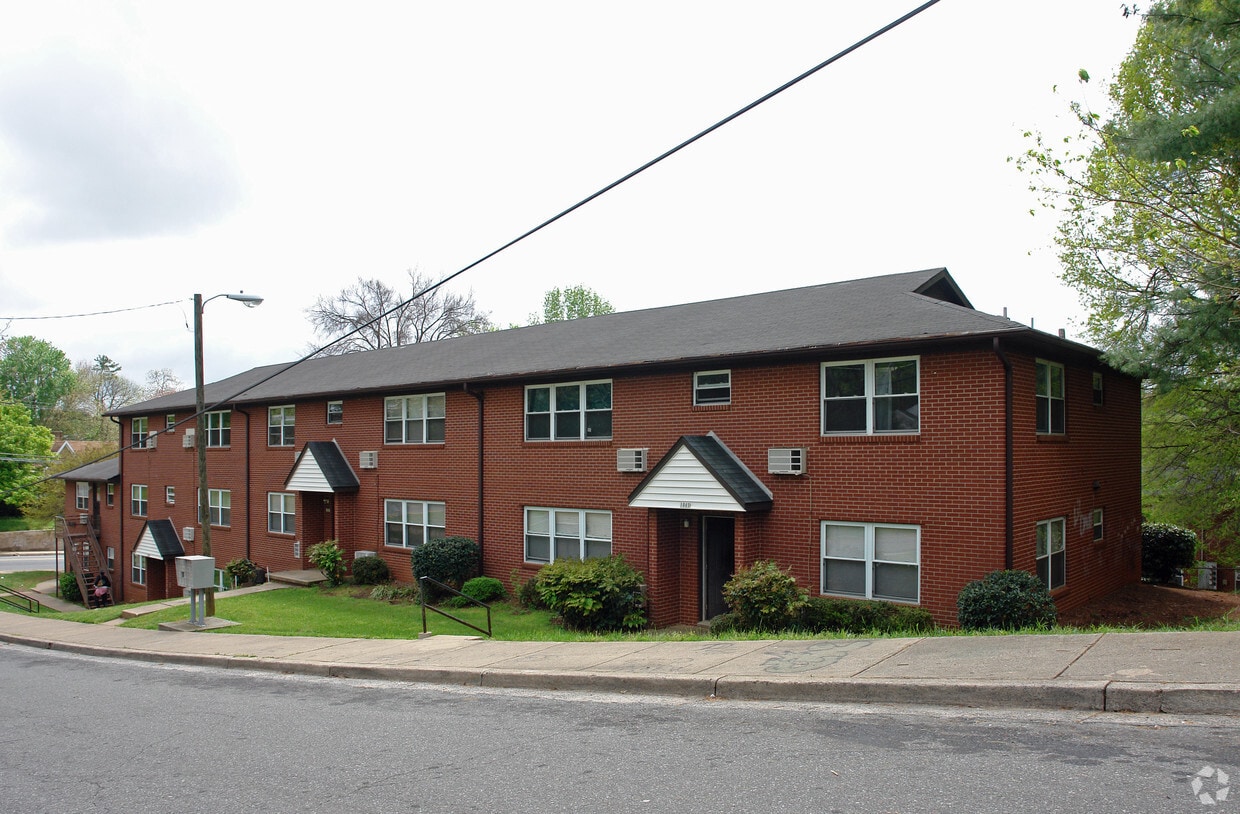 Primary Photo - 1001 Haywood St