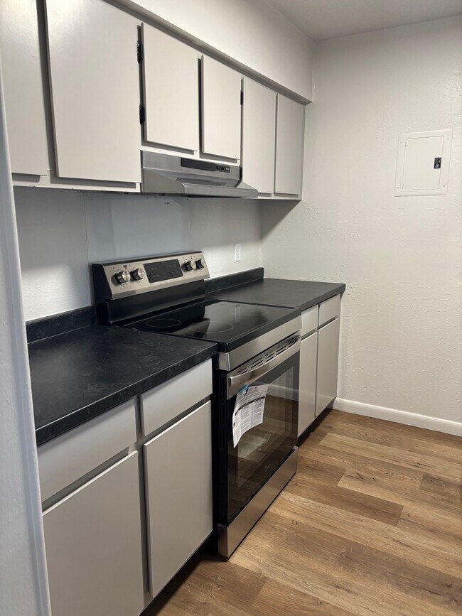 Foto del edificio - Southern Oaks Apartments