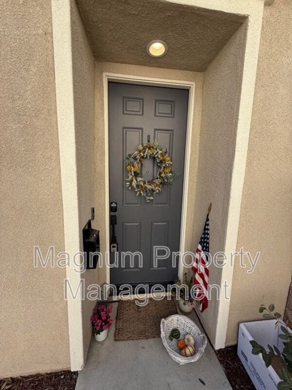 Primary Photo - 30411 Ridgecrest Rd