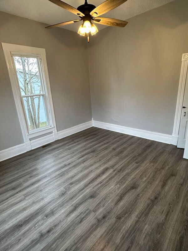 Foto del edificio - 1112 E Locust St