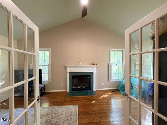 Building Photo - 109 E Seve Ct