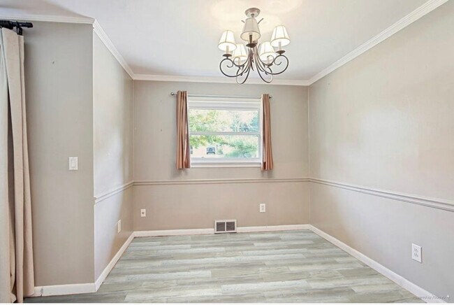 cozy separate dining room - 3100 Margavera Ter