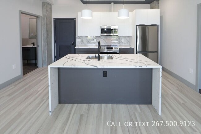 Photo - 1810 E Venango St Apartment