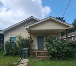 Building Photo - 505 E 23rd St