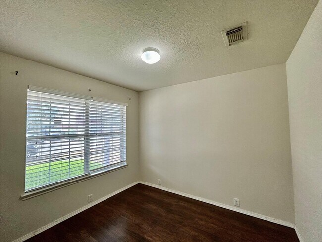 Foto del edificio - 10623 Sugar Trace Dr
