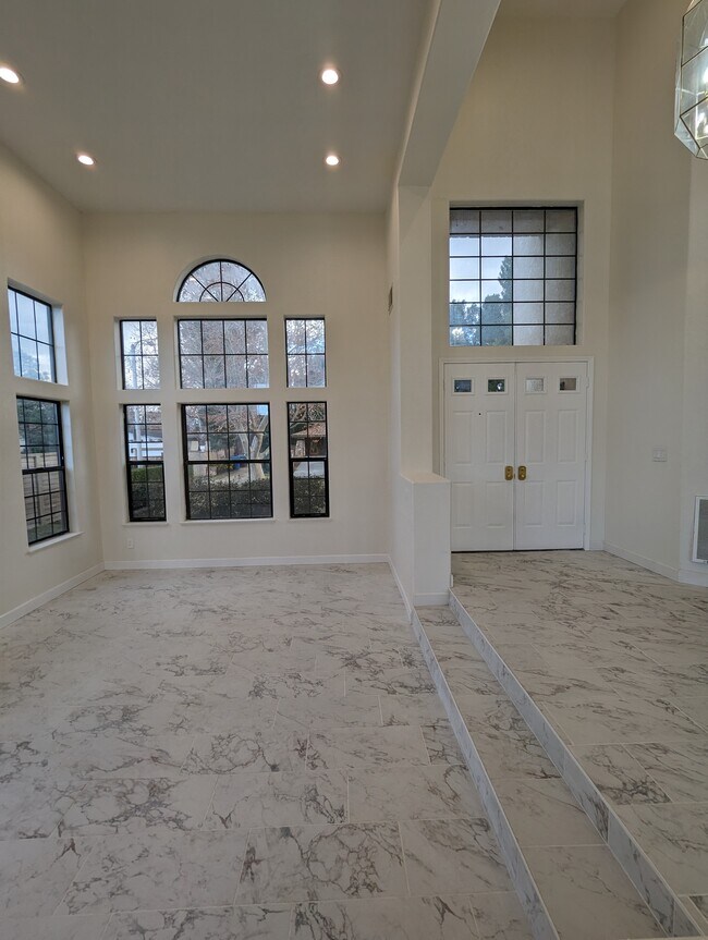 Foto del edificio - 42057 Parkmont Dr