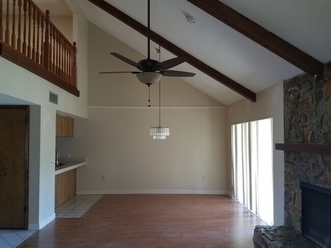 Foto del edificio - 6732 Beach Blvd