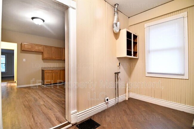 Foto del edificio - 3701 Lentz Ave