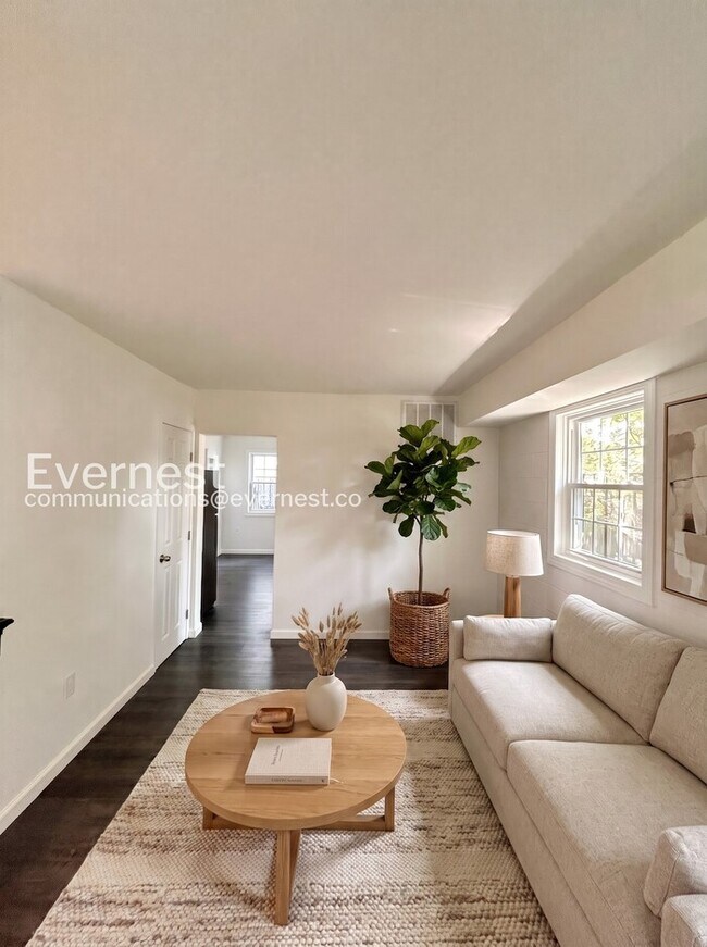 Building Photo - 503 N 30th St