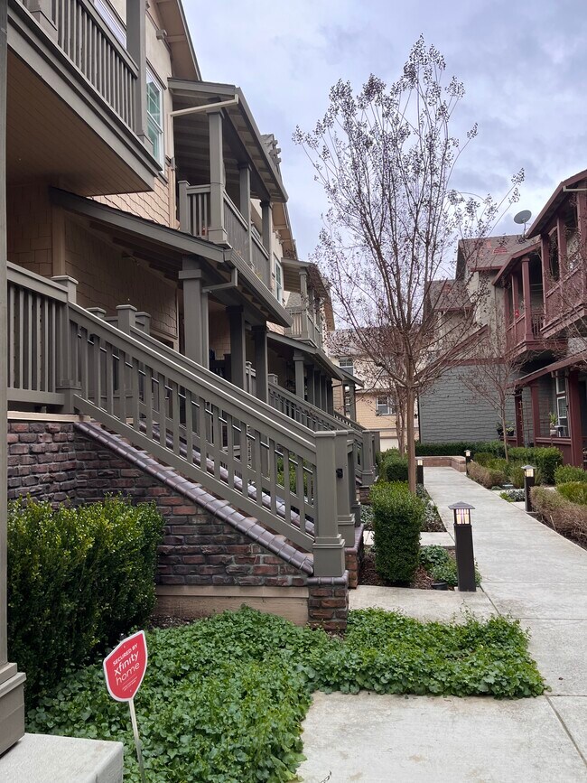 168 Gillette Pl Unit 114, Livermore, CA 94550 Condo for Rent in