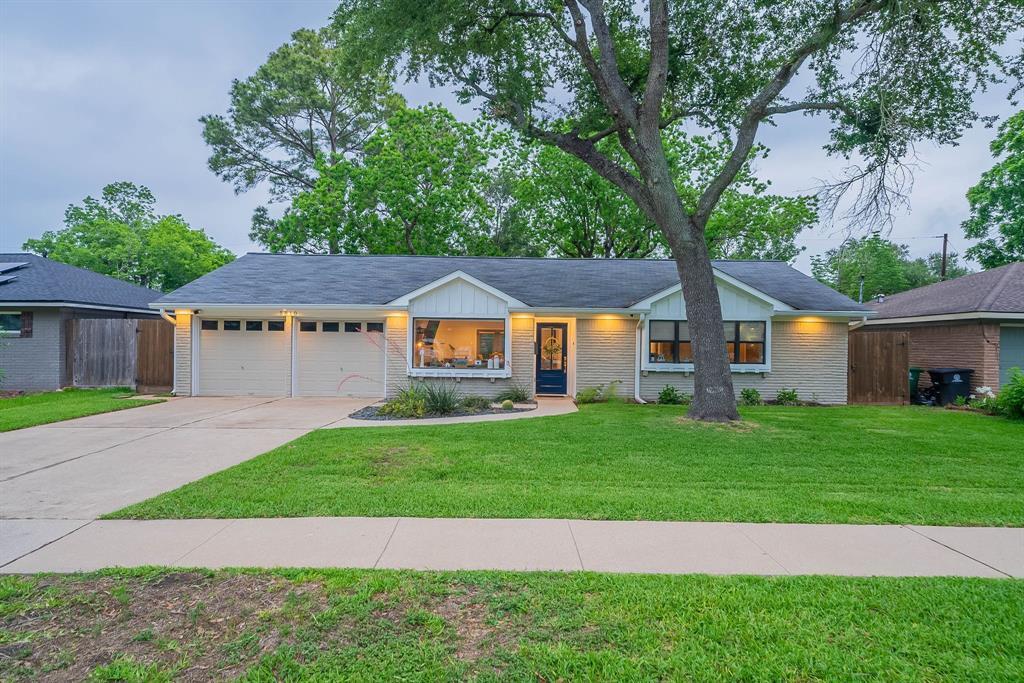 Foto principal - 5810 Effingham Dr