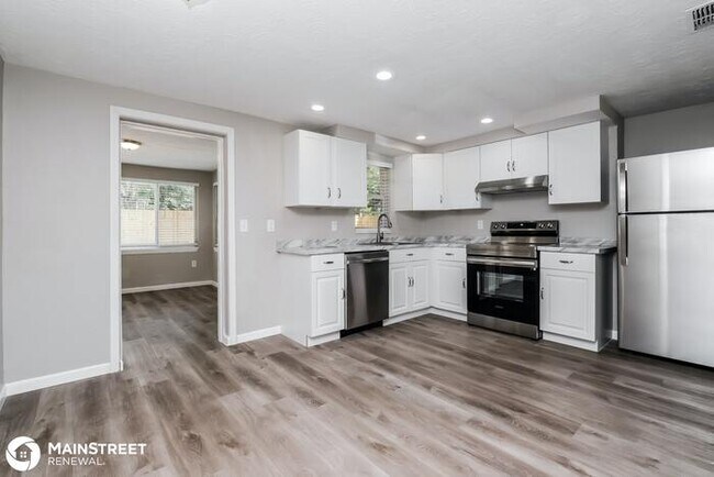 Building Photo - 7323 CYPRESS DR, NEW PORT RICHEY, FL 34653