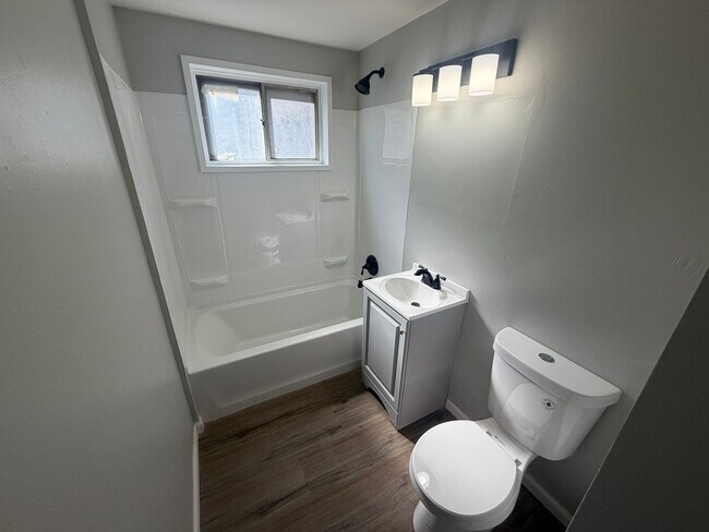 Foto del edificio - 4713-4715 N 35th St