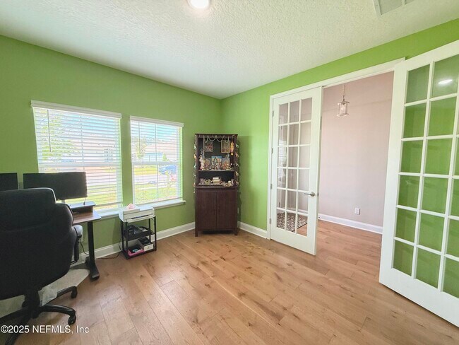 Foto del edificio - 478 Broomsedge Cir
