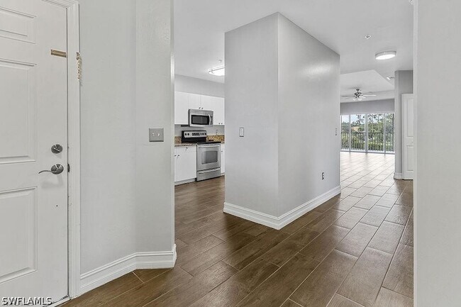 Foto del edificio - 7827 Regal Heron Cir