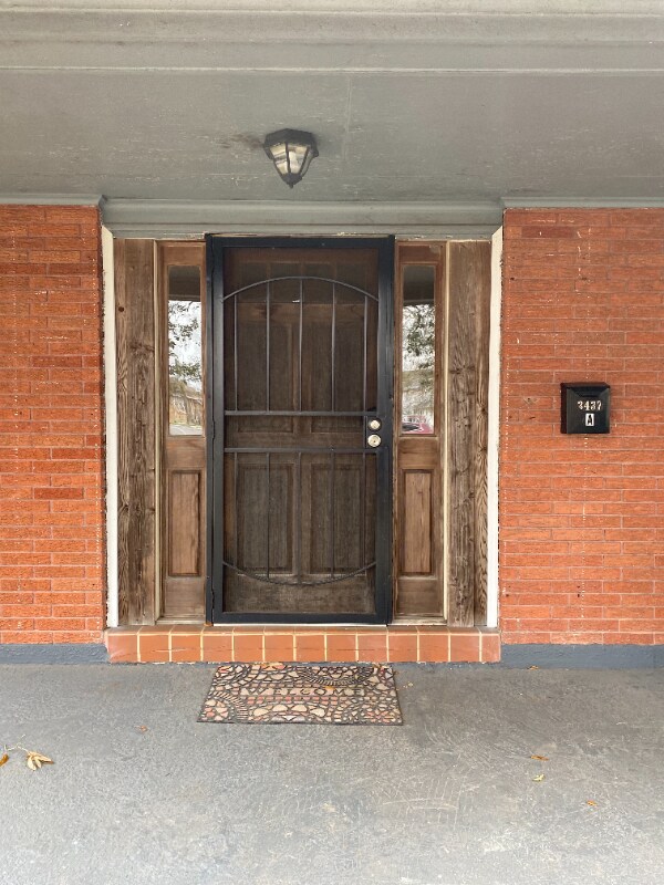 Primary Photo - 3437 Elysian Fields Ave