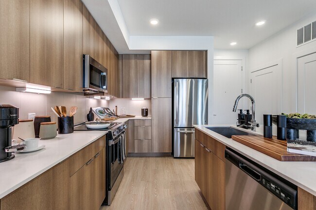 Building Photo - Altitude at Brooks