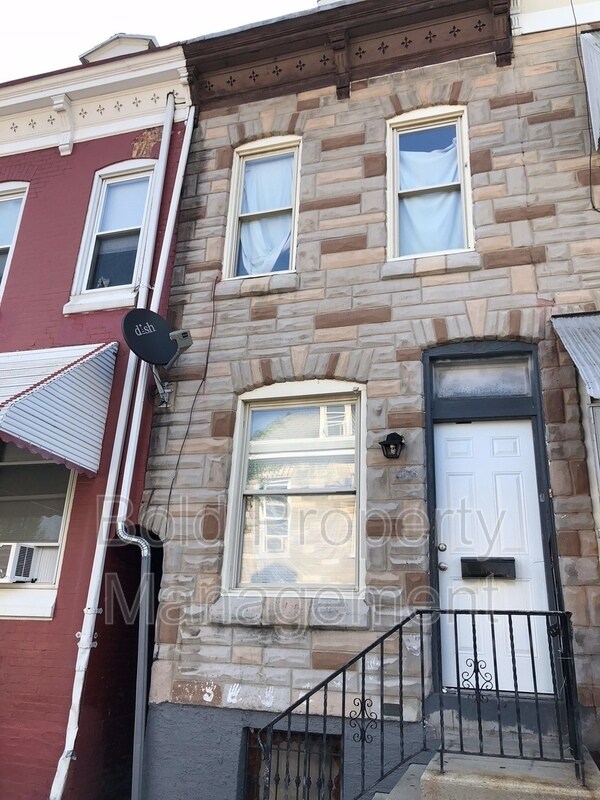 Primary Photo - 143 Mulberry St