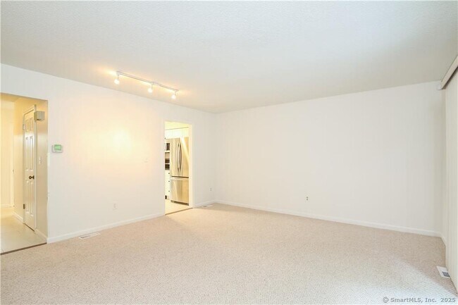 Building Photo - 148 Conestoga Way