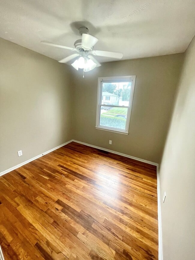 Foto del edificio - 7316 Frederick Ave