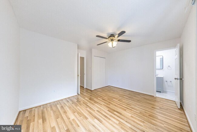 Foto del edificio - 2232 Southgate Square