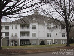 Building Photo - 10125 Westmoreland Rd