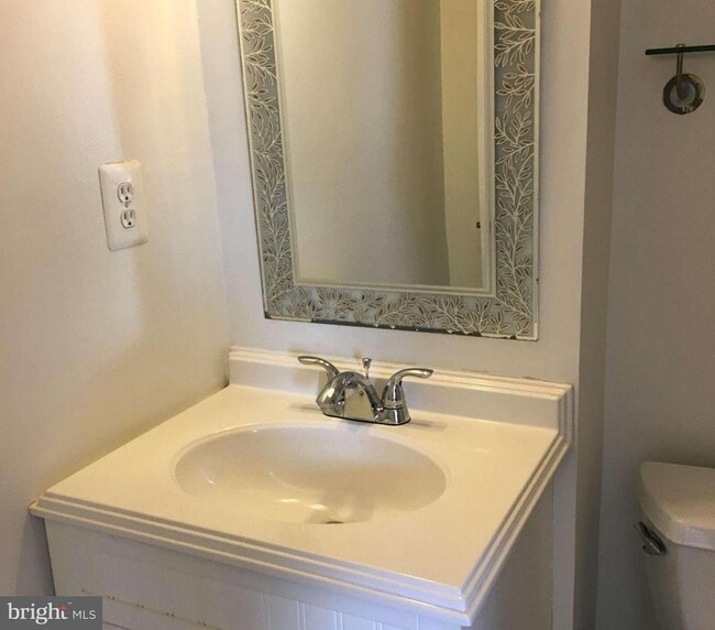 Photo - 8014 Lakecrest Dr Townhome