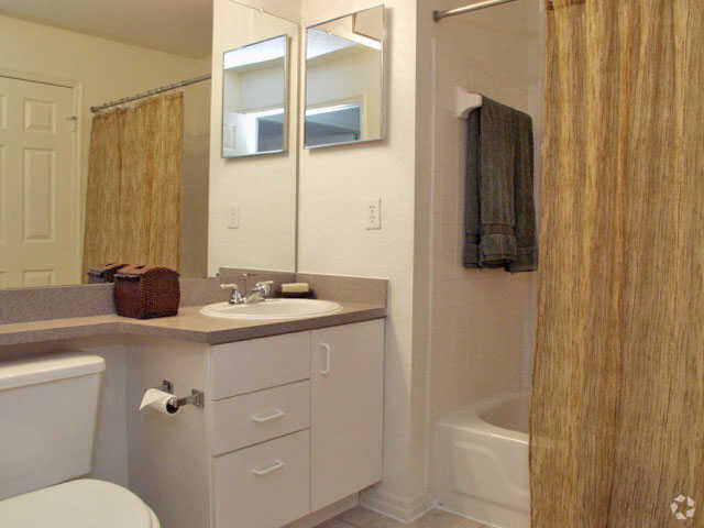 Baño - Sand Lake Private Residences