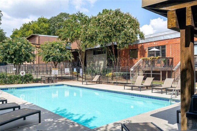 Foto del edificio - 174 Chester Ave SE