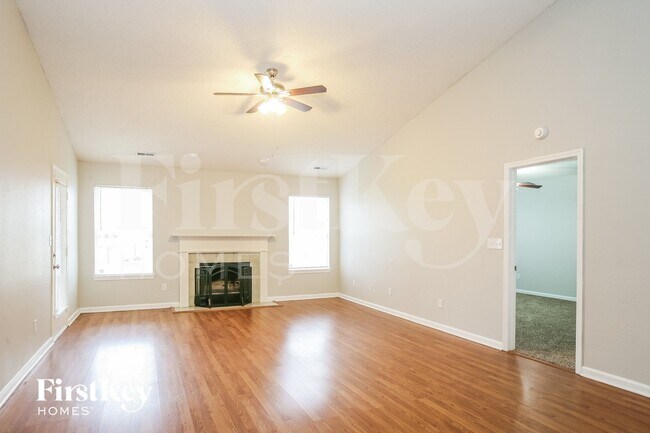 Building Photo - 15572 Dry Creek Rd