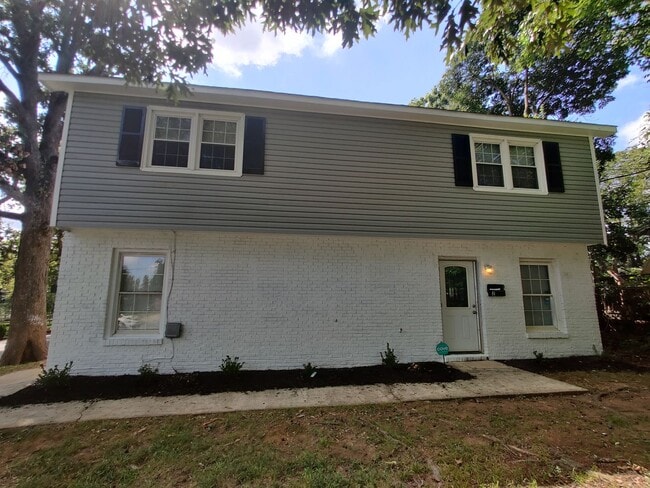 2 Bedroom Near Downtown Charlotte - 2 Bedroom Near Downtown Charlotte House