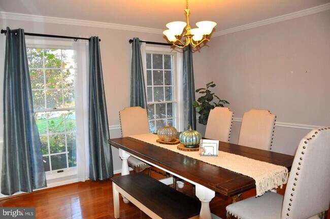 Foto del edificio - 4330 Muncaster Mill Rd