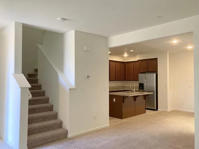 Building Photo - 3951 Samuelson Way