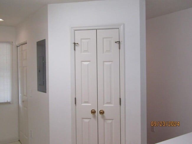 Building Photo - 619 Tupelo Ln