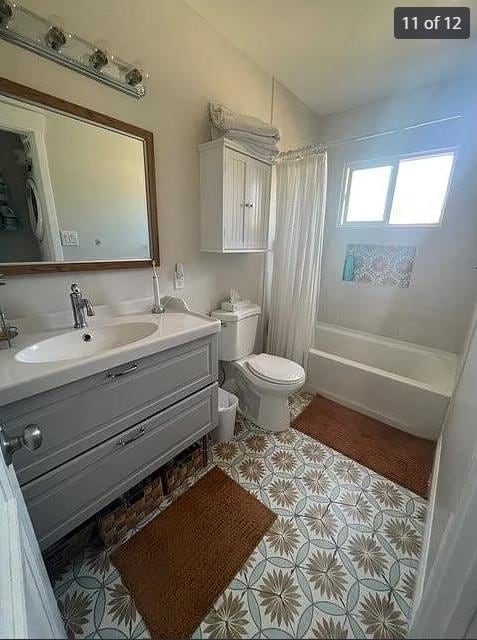 Foto del edificio - 4885 Naples St