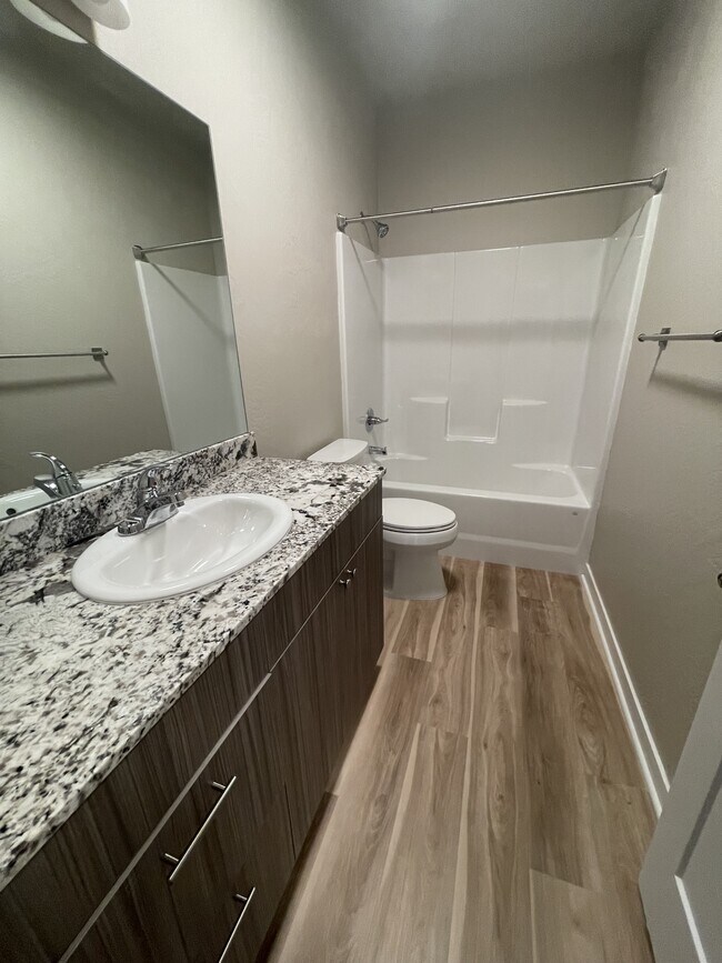 Building Photo - 441 Talent Ave