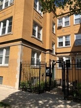 Building Photo - 2357 N Kenneth Ave