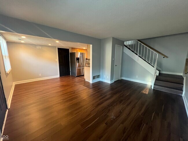 Foto del edificio - 8392 Punto Alto Dr