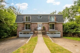 Building Photo - 129 Fountain St