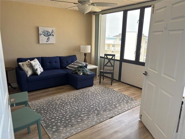 Foto del edificio - LIFE'S A BEACH- FULLY FURNISHED at the Nau...