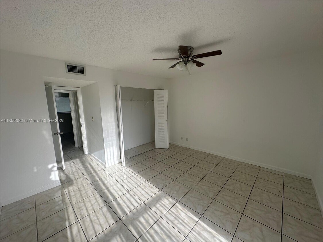 Building Photo - 8610 N Sherman Cir