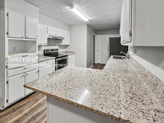 Building Photo - 624 Cannon Dr