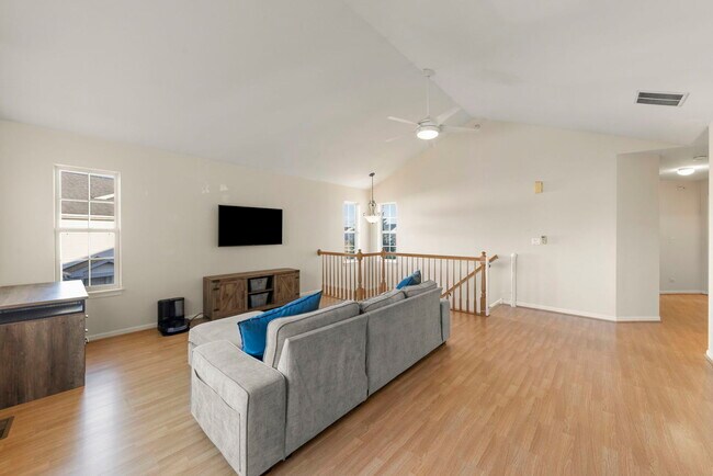 Foto del edificio - 2513 Dickens Dr