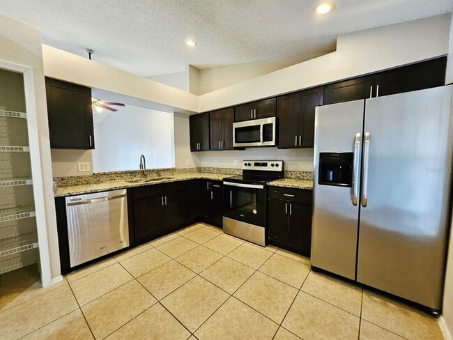 Foto del edificio - 13403 Fairway Glen Dr