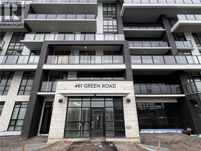 Building Photo - 461 Green Rd