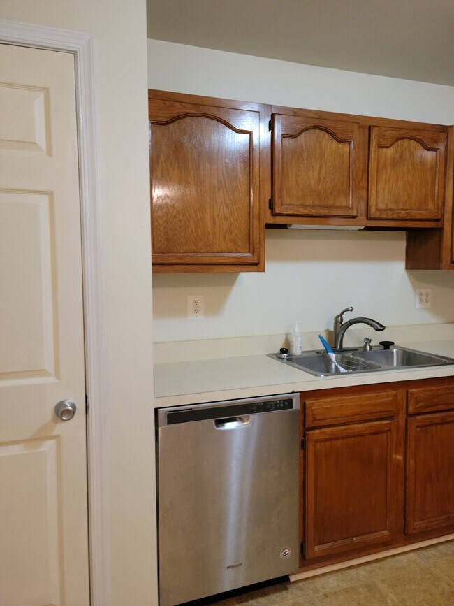 Building Photo - 11205 Sitting Bull Cir