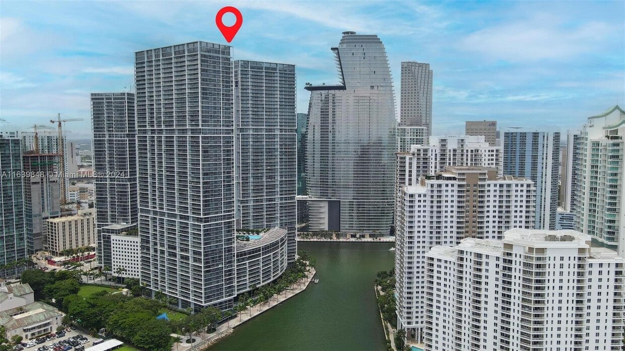 Photo - 495 Brickell Ave (Miami, FL)