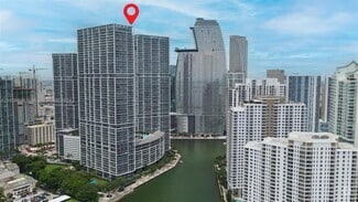 Building Photo - 495 Brickell Ave